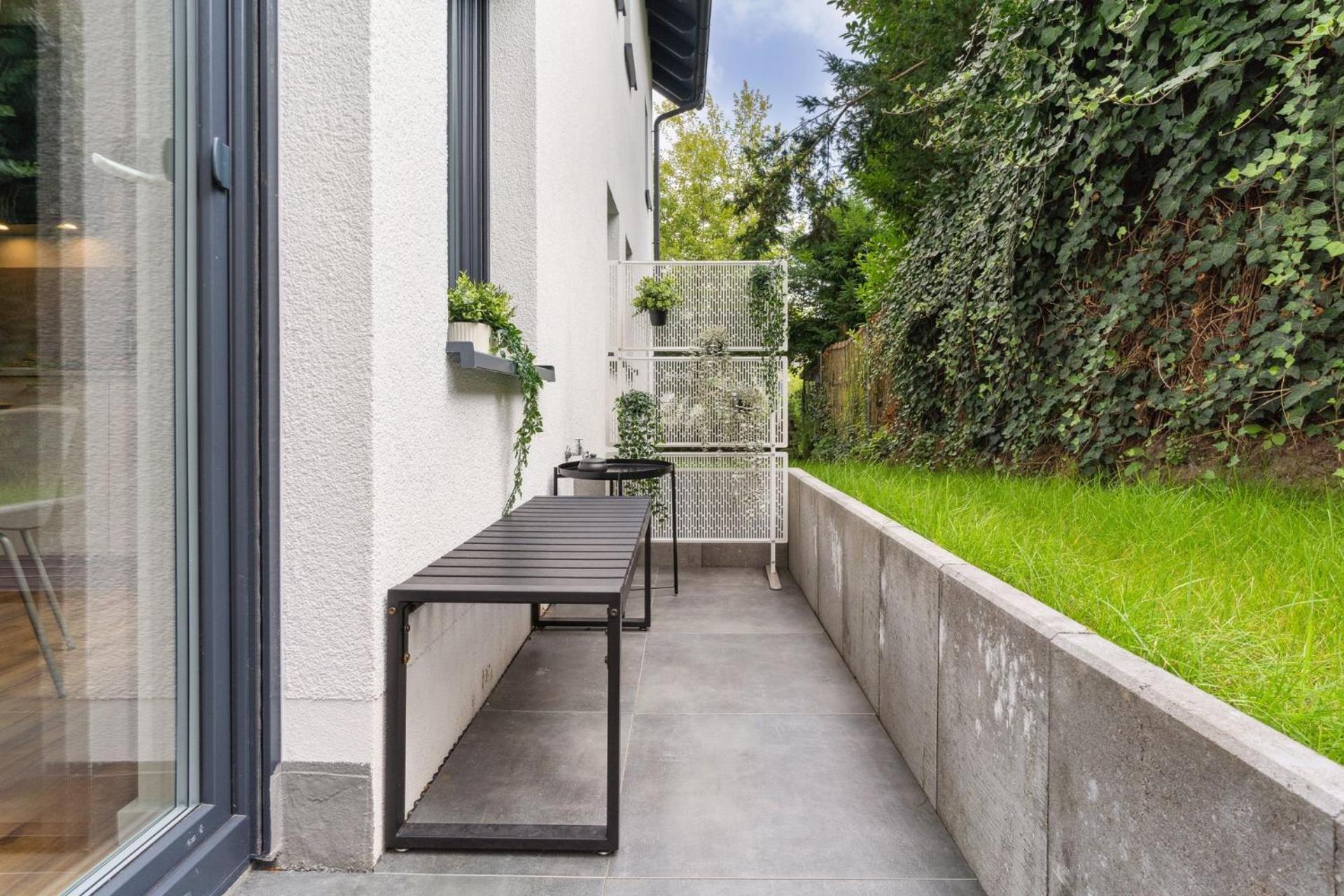 Deluxe Apartment In Bielefeld City Mit Parkplatz Und Terrasse Dış mekan fotoğraf